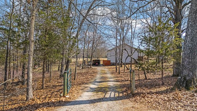 6912 State Route Bb, West Plains, MO 65775