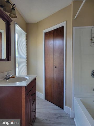 6888 STATE ROUTE 225, Elizabethville, PA 17023