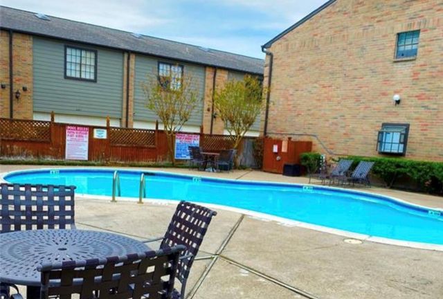 9800 Pagewood Lane 3402, Houston, TX 77042