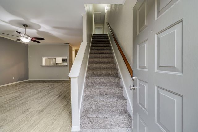 9800 Pagewood Lane 3402, Houston, TX 77042