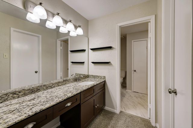 9800 Pagewood Lane 3402, Houston, TX 77042