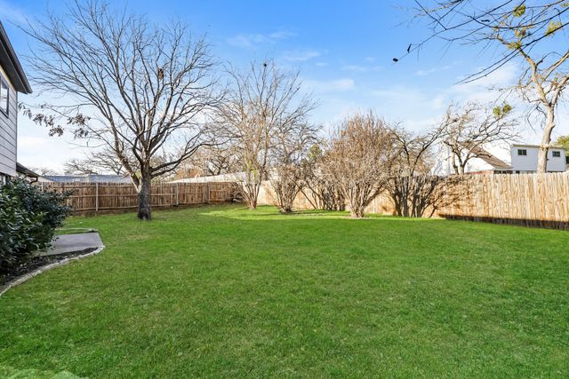 309 Deacon Drive, Euless, TX 76039