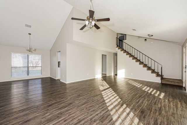 309 Deacon Drive, Euless, TX 76039