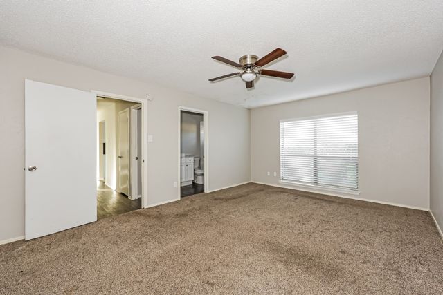 309 Deacon Drive, Euless, TX 76039