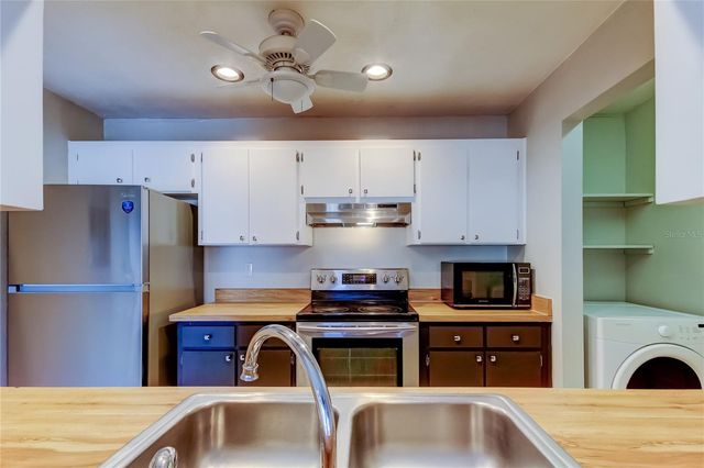 2932 LICHEN LANE D, Clearwater, FL 33760