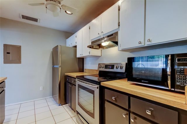 2932 LICHEN LANE D, Clearwater, FL 33760