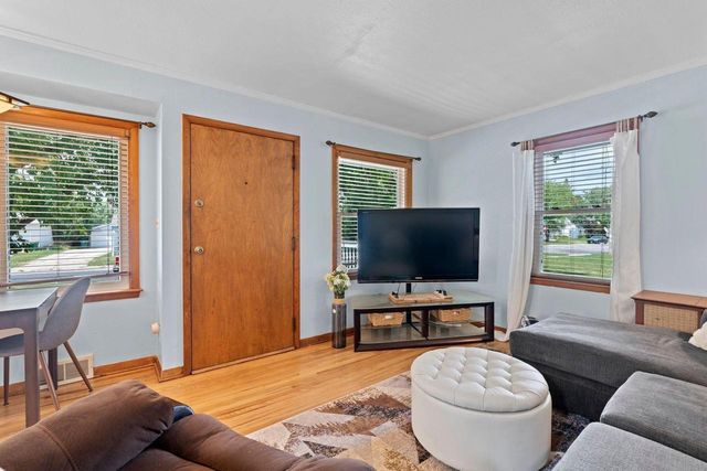 W167N8494 Theodore AVENUE, Menomonee Falls, WI 53051