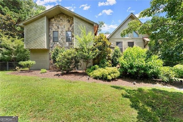 735 Calhoun Road, Dahlonega, GA 30533