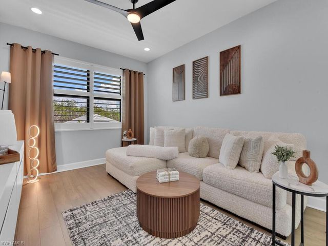 20739 Fair Oak LN, Estero, FL 33928