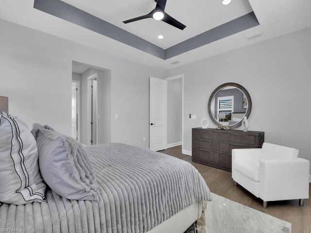 20739 Fair Oak LN, Estero, FL 33928