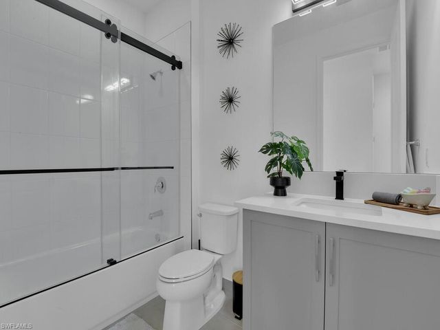 20739 Fair Oak LN, Estero, FL 33928