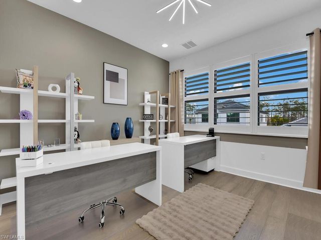 20739 Fair Oak LN, Estero, FL 33928