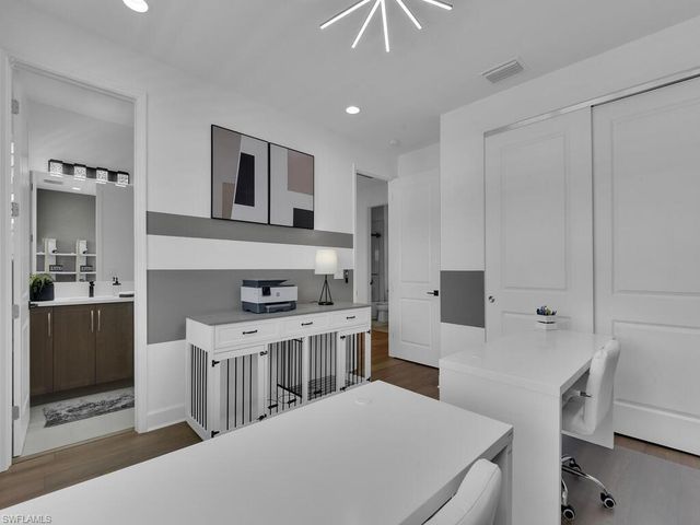 20739 Fair Oak LN, Estero, FL 33928