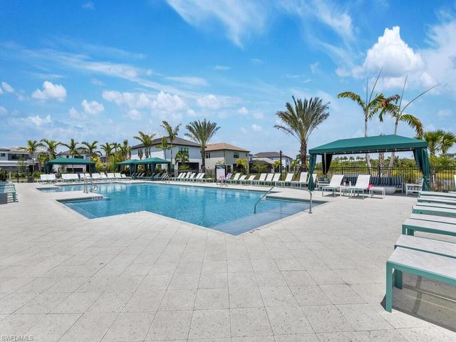 20739 Fair Oak LN, Estero, FL 33928