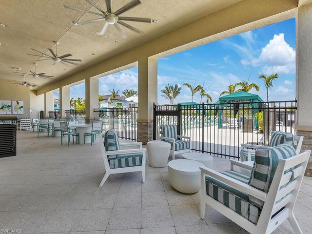 20739 Fair Oak LN, Estero, FL 33928