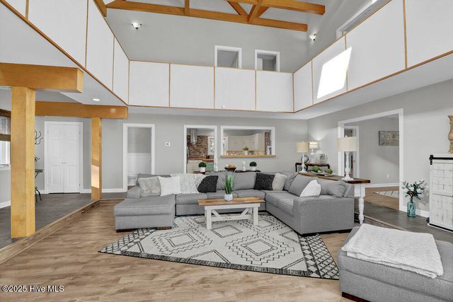 2001 Cordgrass Road, Hampstead, NC 28443