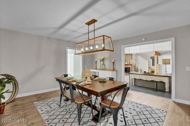 2001 Cordgrass Road, Hampstead, NC 28443