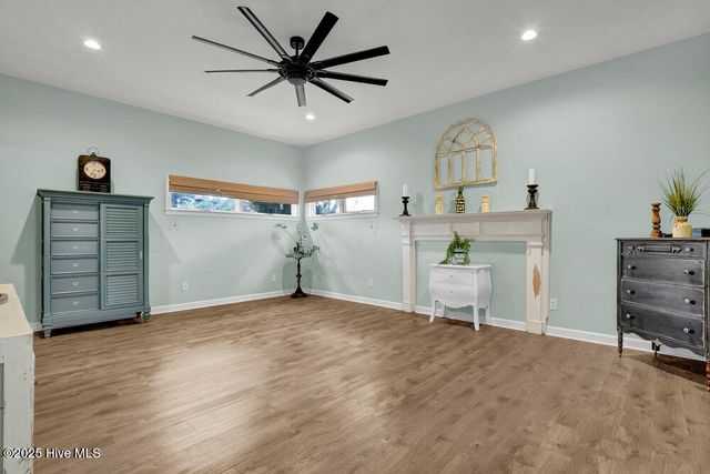 2001 Cordgrass Road, Hampstead, NC 28443