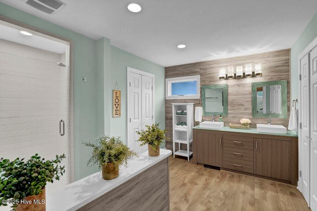 2001 Cordgrass Road, Hampstead, NC 28443