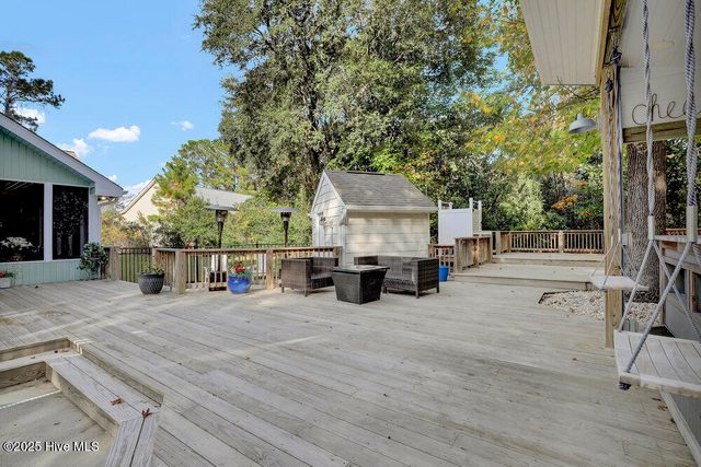 2001 Cordgrass Road, Hampstead, NC 28443