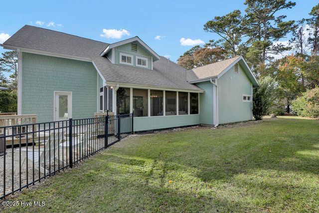 2001 Cordgrass Road, Hampstead, NC 28443