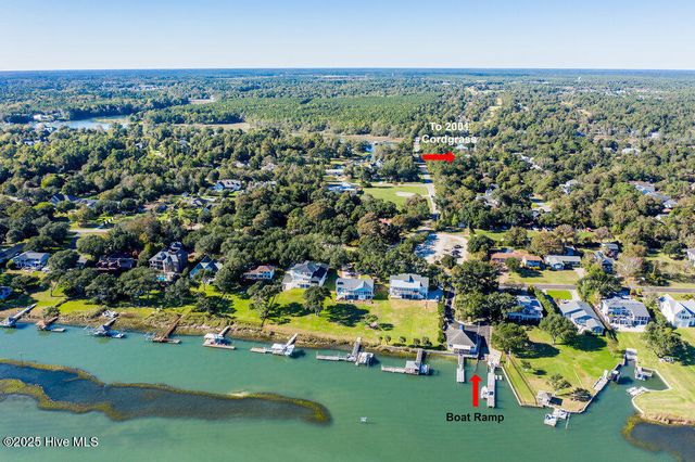 2001 Cordgrass Road, Hampstead, NC 28443