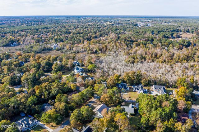 2001 Cordgrass Road, Hampstead, NC 28443