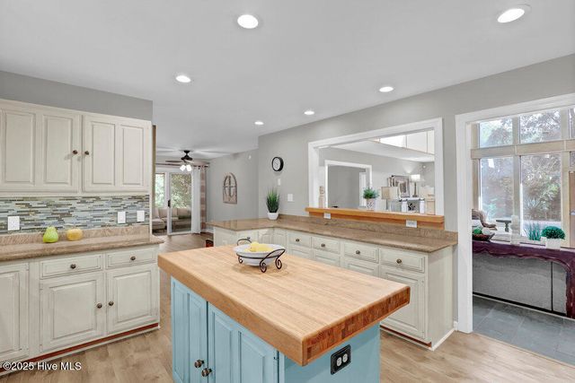 2001 Cordgrass Road, Hampstead, NC 28443