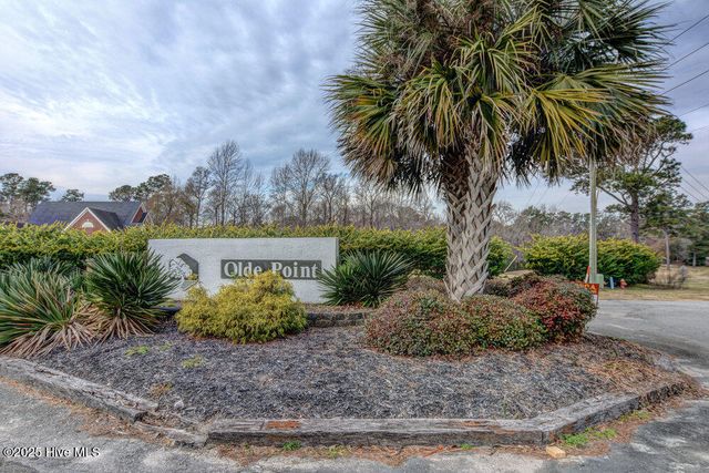 2001 Cordgrass Road, Hampstead, NC 28443