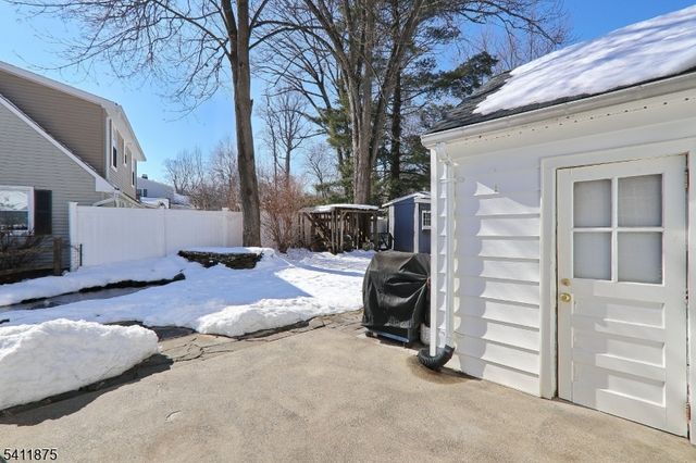 1314 Wood Valley Rd, Mountainside Boro, NJ 07092