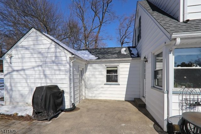 1314 Wood Valley Rd, Mountainside Boro, NJ 07092