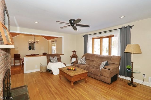 1314 Wood Valley Rd, Mountainside Boro, NJ 07092