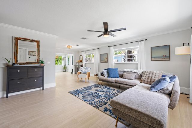 511 Ivy Avenue, Palm Beach Gardens, FL 33410