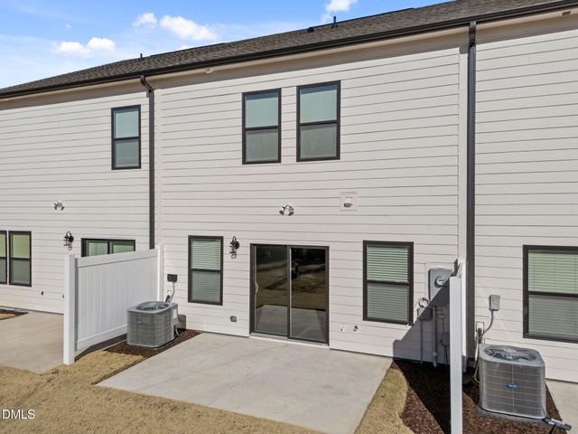 96 Periwinkle Place, Clayton, NC 27527