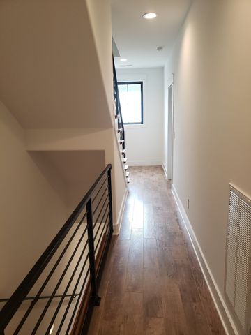 219 S Bilbro St, Murfreesboro, TN 37130