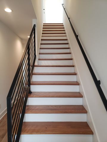219 S Bilbro St, Murfreesboro, TN 37130