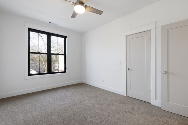 219 S Bilbro St, Murfreesboro, TN 37130