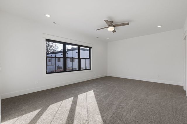 219 S Bilbro St, Murfreesboro, TN 37130