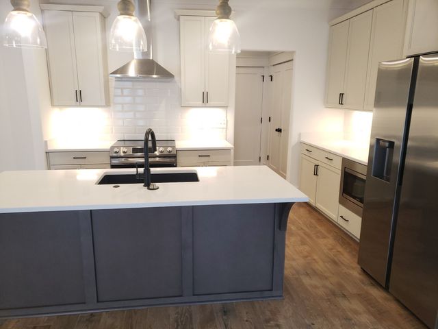 219 S Bilbro St, Murfreesboro, TN 37130