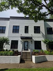 219 S Bilbro St, Murfreesboro, TN 37130