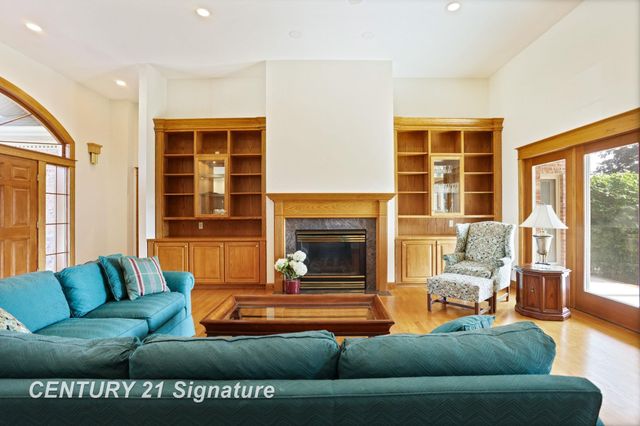 43 Sawmill Creek Trail, Saginaw, MI 48603