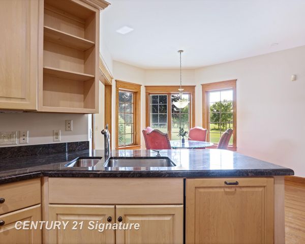 43 Sawmill Creek Trail, Saginaw, MI 48603