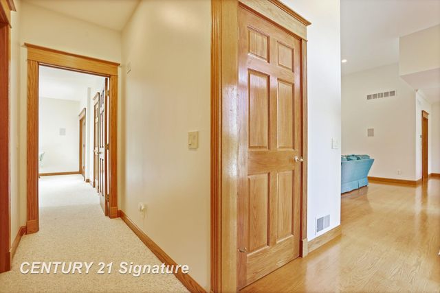 43 Sawmill Creek Trail, Saginaw, MI 48603