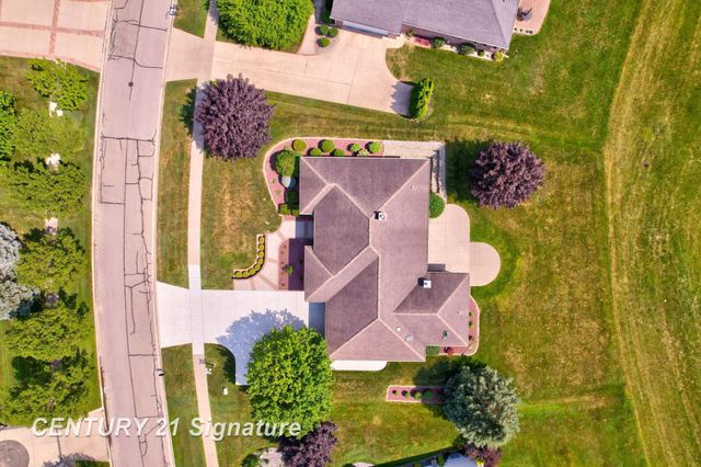 43 Sawmill Creek Trail, Saginaw, MI 48603