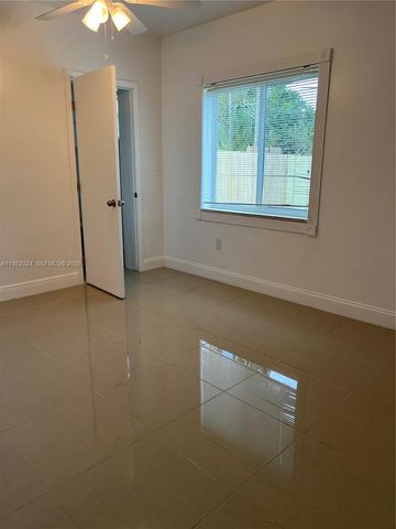 1400 NE 175th St, North Miami Beach, FL 33162