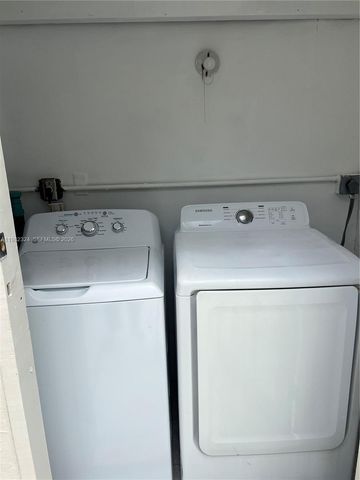 1400 NE 175th St, North Miami Beach, FL 33162