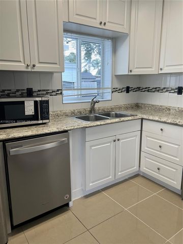 1400 NE 175th St, North Miami Beach, FL 33162