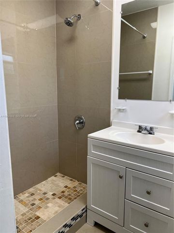 1400 NE 175th St, North Miami Beach, FL 33162