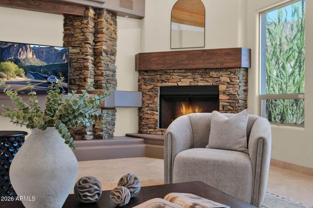 4141 E LAKESIDE Lane, Paradise Valley, AZ 85253