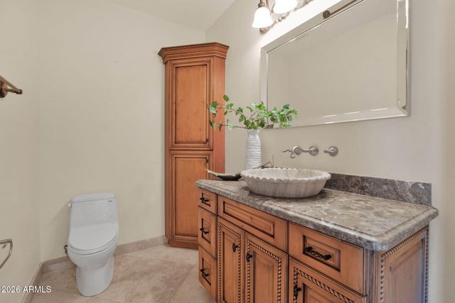 4141 E LAKESIDE Lane, Paradise Valley, AZ 85253